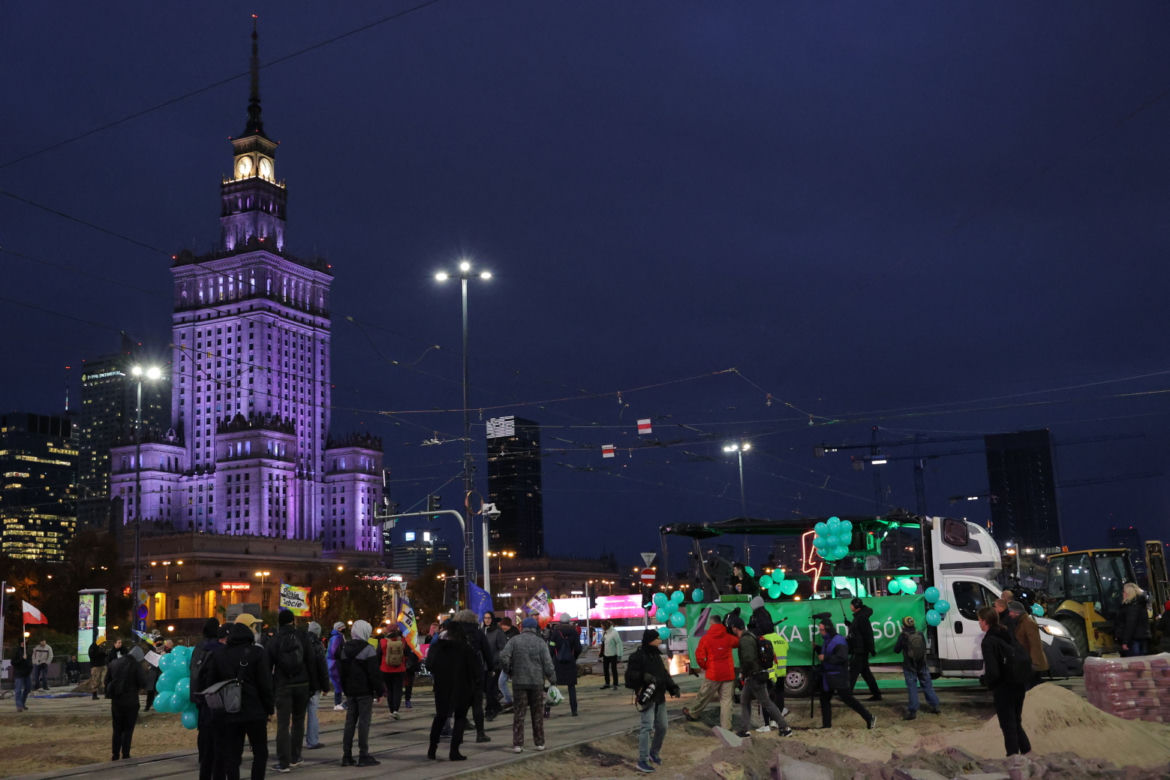 Strajk Kobiet w Warszawie. Tłumy znów wychodzą na ulice