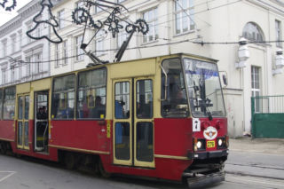 To jest najdłuższa trasa tramwajowa w Polsce. Ponad 100 przystanków i 8 miast