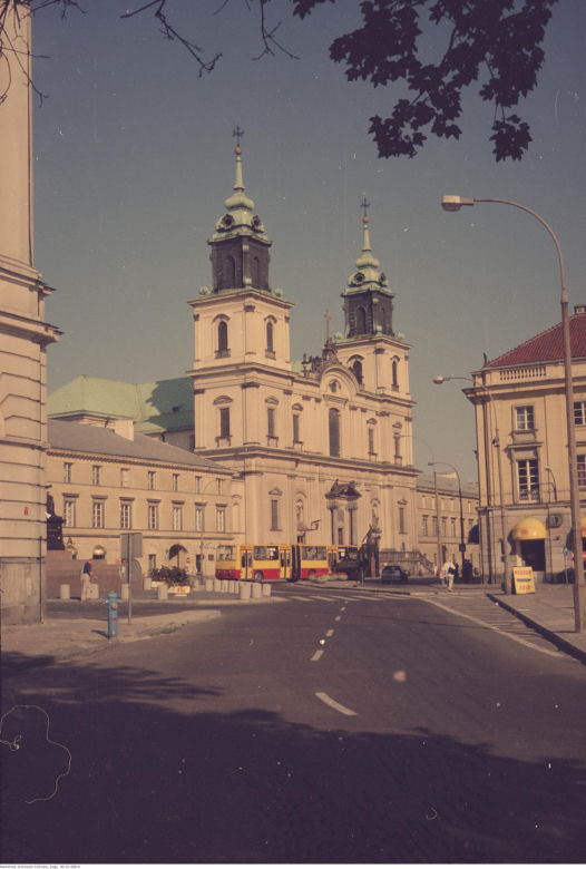 Warszawa z lat 90. Nie uwierzysz, że tak wyglądała stolica 25 lat temu	