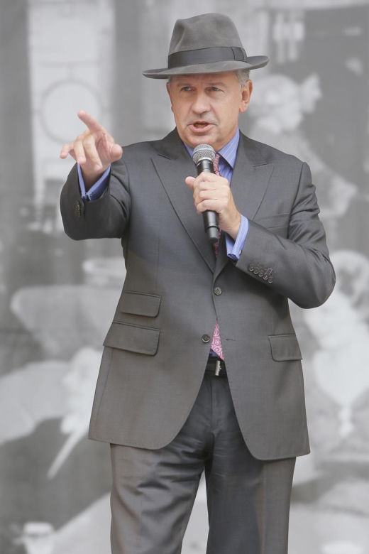Tomasz Stockinger pogrążony w smutku. W oczach jego mamy „gaśnie życie”