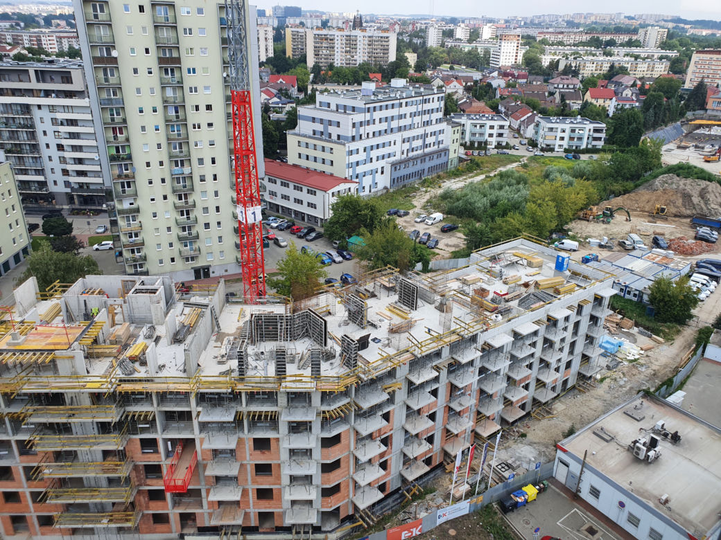 Kraków. Zaskakujący pomysł dewelopera. Mieszkania z widokiem na stację benzynową