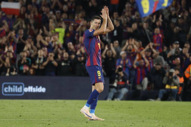 Robert Lewandowski po pożegnalnym meczu na stadionie Barcelony