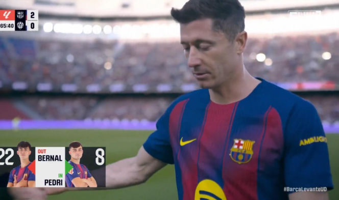 Aż huczy po zejściu Lewandowskiego w meczu Barcelony! Reakcja Polaka mówi wiele