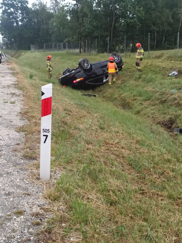 Dachowanie na A4 koło Tarnowa