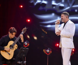 Kacper Dworniczak podczas występu z Andrzejem Piasecznym