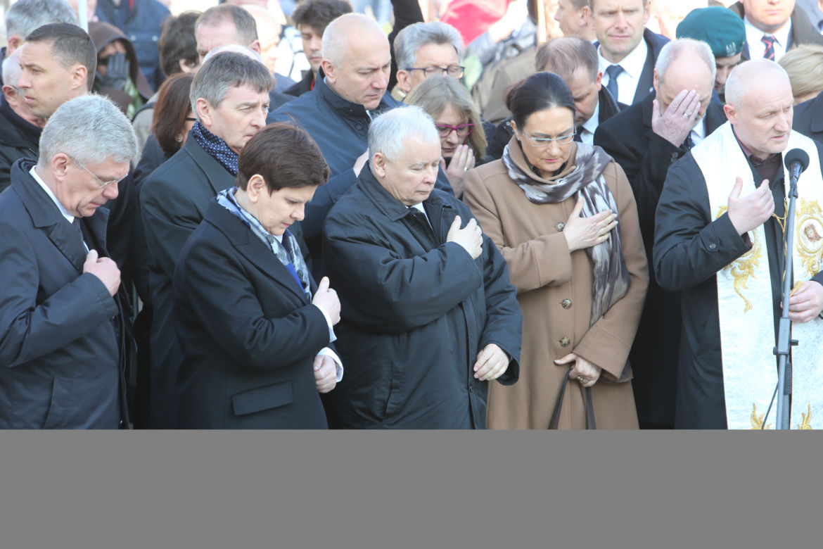 Apel Pamięci przed Pałacem Prezydenckim