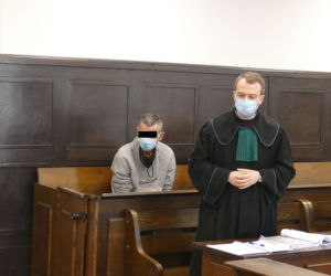 Pan Artur z Łodzi cudem uszedł z życiem po ataku psów