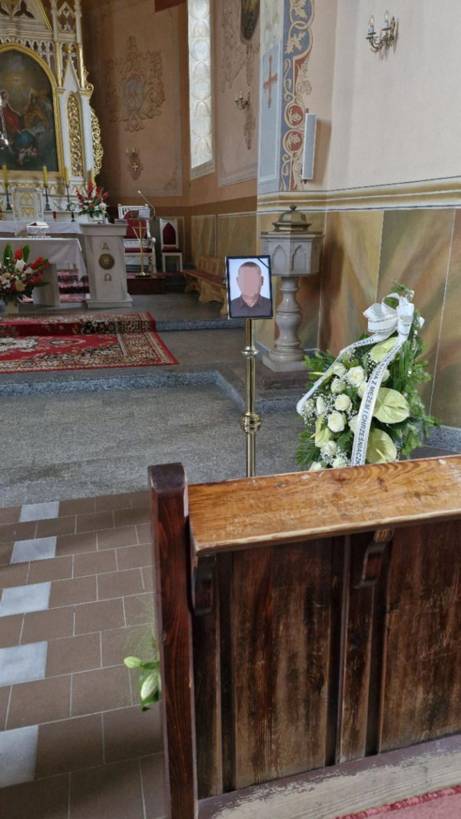 Twardego chłopa zabił szerszeń