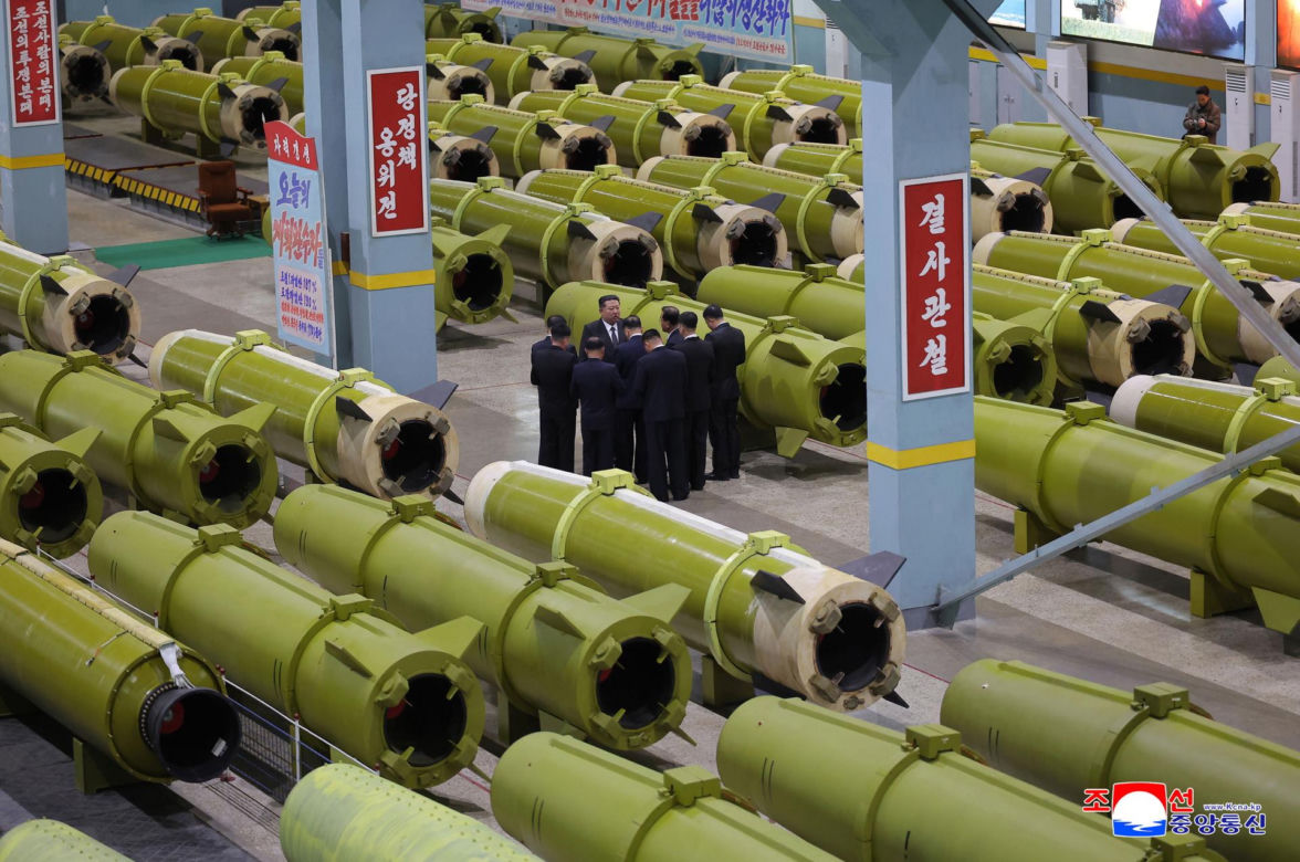 Kim Dzong Un znów grozi atomem. "System wrogów załamie sę natychmiast"