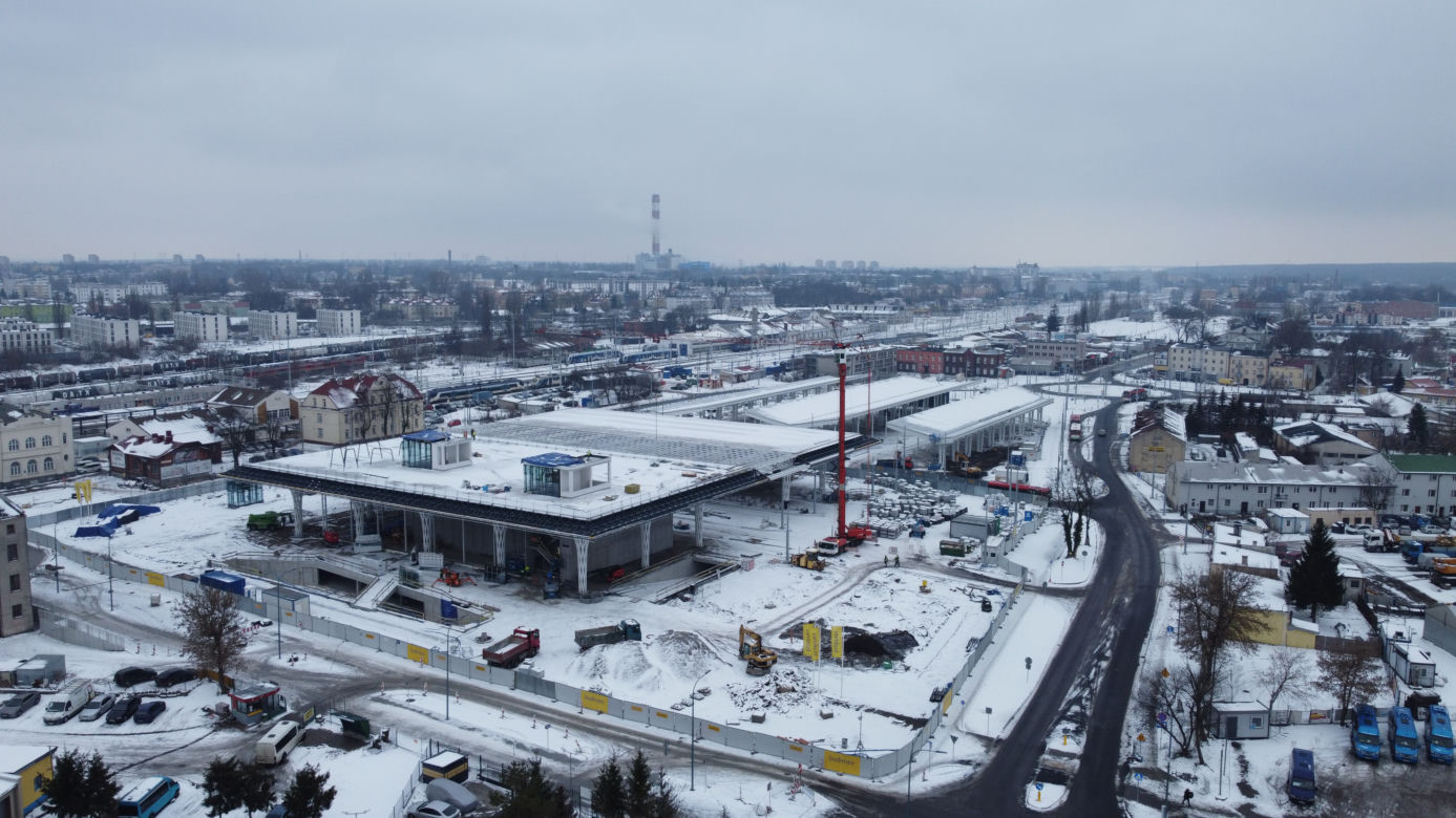 Budowa Dworca Metropolitalnego w Lublinie w zimowej odsłonie