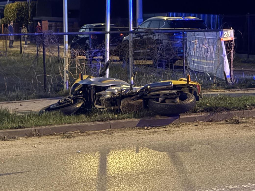 Młody motocyklista zabił się na drzewie. Wielka tragedia