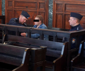 Wyrodna matka omal nie zagłodziła syna na śmierć. 13-letni Kacperek ważył tylko 9,8 kg!