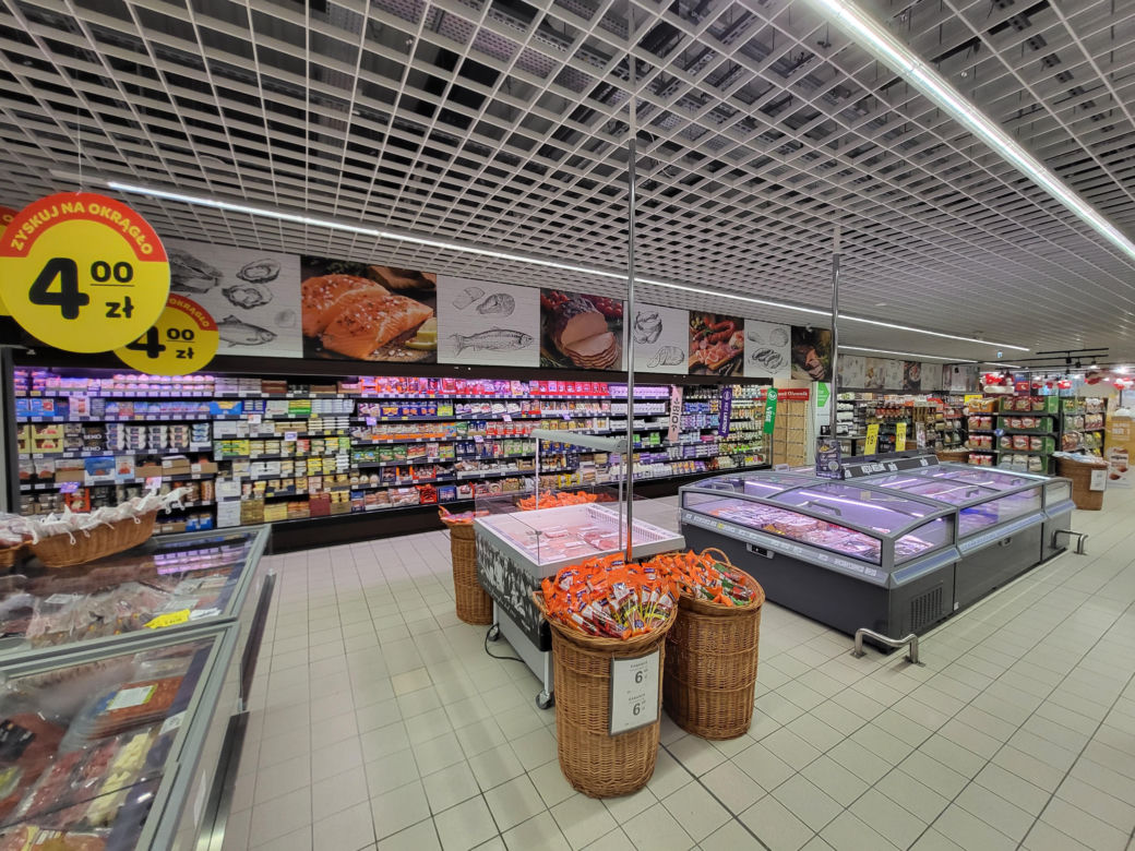 Carrefour w Józefowie