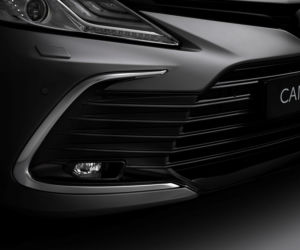Toyota Camry Hybrid lifting 2021