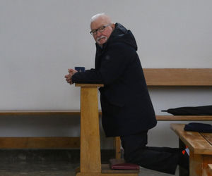 Lech Wałęsa bez temblaka