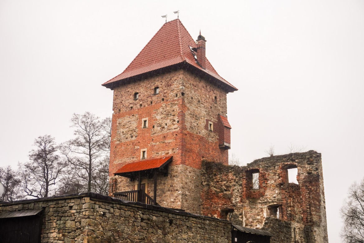 Zamek w Chudowie to niezwykła atrakcja turystyczna