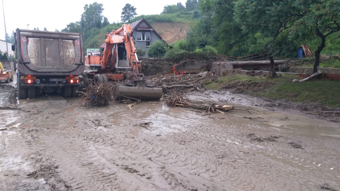 Żywioł spustoszył Sądecczyznę. Nowy Sącz i Łącko błyskawicznie zalane
