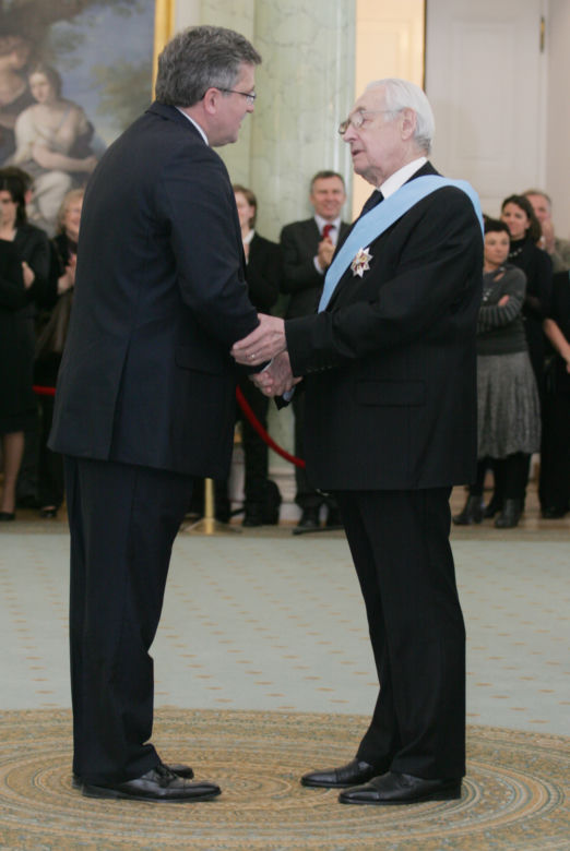 ANDRZEJ WAJDA