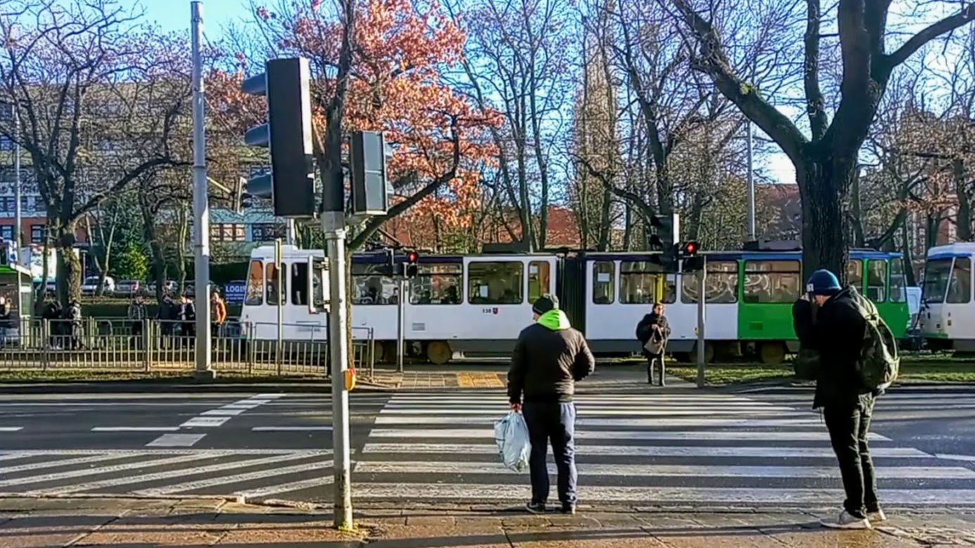 Niebezpieczne przejście dla pieszych na al. Piastów