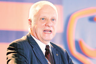 Romuald Ajchler: Niesiołowski musi trzymać język za zębami