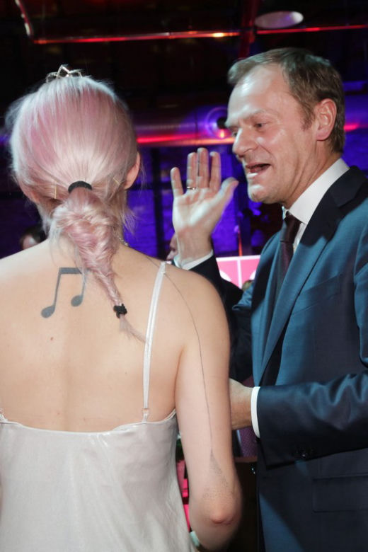 TUSK MA SŁABOŚĆ DO MAŁGOSIEK