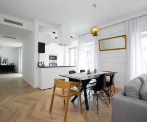 Nowoczesna aranżacja wnętrza: apartament w starych murach