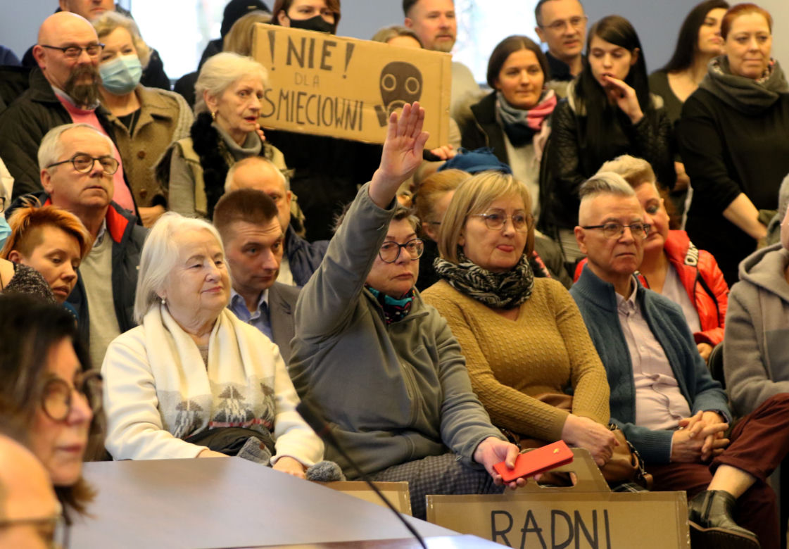  Legionowo skazane na śmieci! Urzędnicy tłumaczą się z przekazania terenu pod zakład przeładunku odpadów