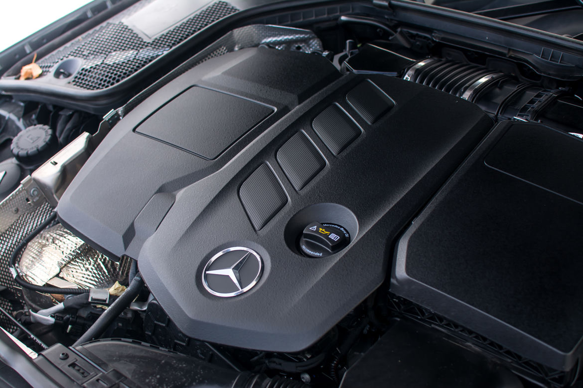 Mercedes-Benz C220d Kombi 4Matic 9G-Tronic AMG Line
