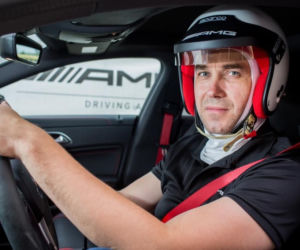 Marcin Dorociński w Mercedesach AMG