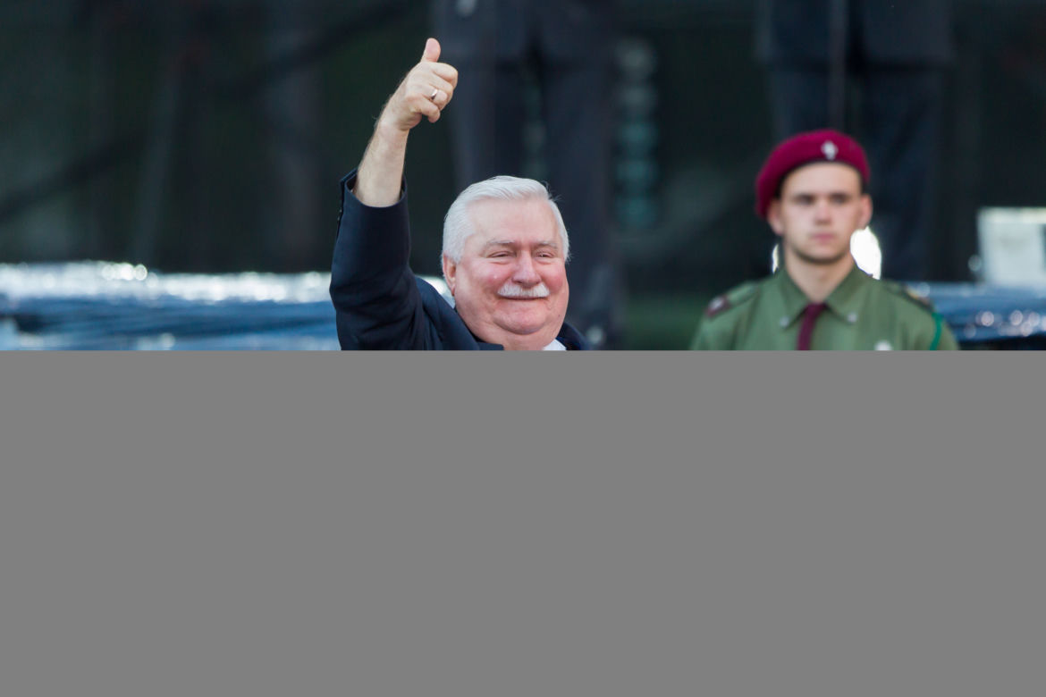 KISZCZAK BRONIŁBY WAŁĘSY?