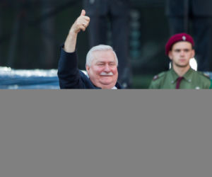 KISZCZAK BRONIŁBY WAŁĘSY?