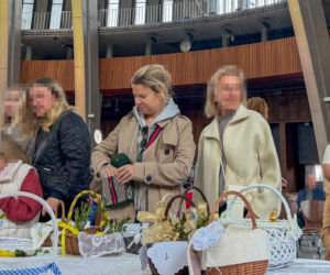 Marta Manowska ze święconka