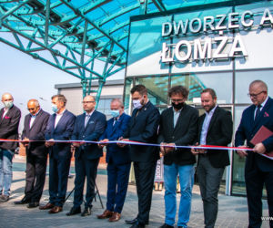 Nowy dworzec w Łomży. Centrum Komunikacyjno-Przesiadkowe otwarte. Zobacz, jak wygląda!