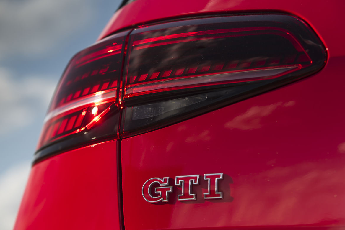 Volkswagen Golf GTI TCR 2.0 TSI 290 KM DSG7