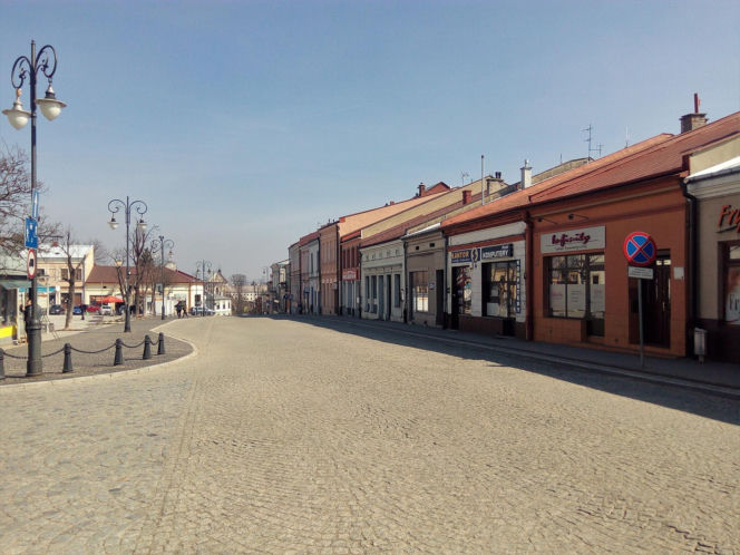 To najpiękniejsze miasto w Małopolsce. Jest porównywane do Krakowa, kiedyś było uznawane za stolicę Polski