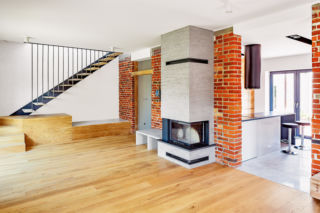 Stary dom po remoncie