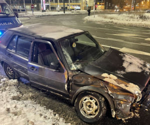 Nocny wypadek autobusu w Warszawie