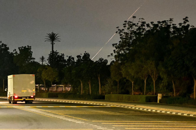 Szokujące zdjęcia i filmy z Dubaju. Turyści uciekają