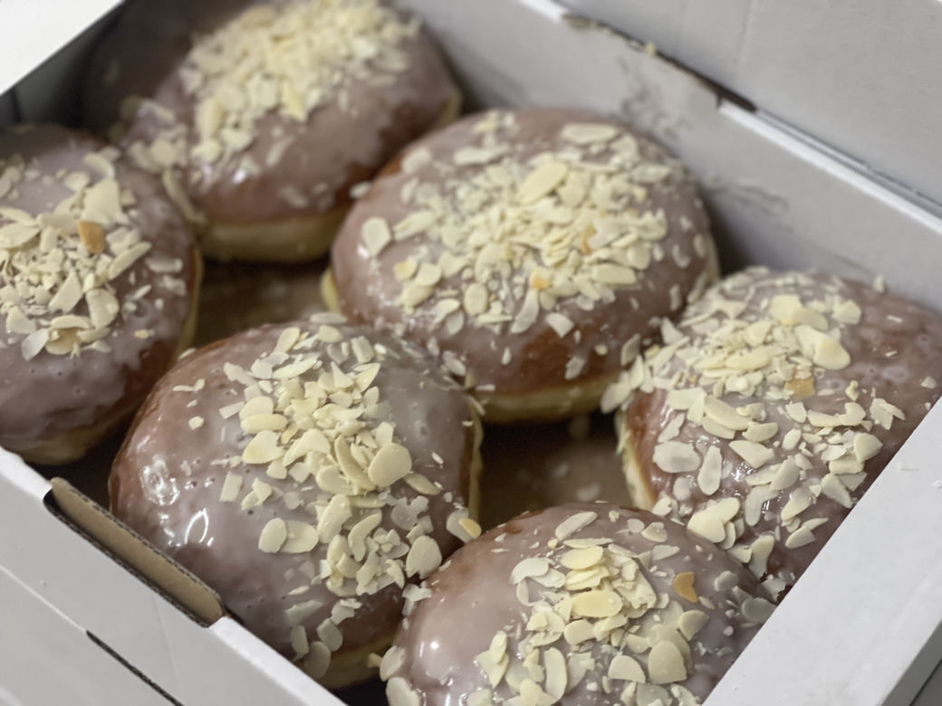 Zobacz, jak powstają pączki