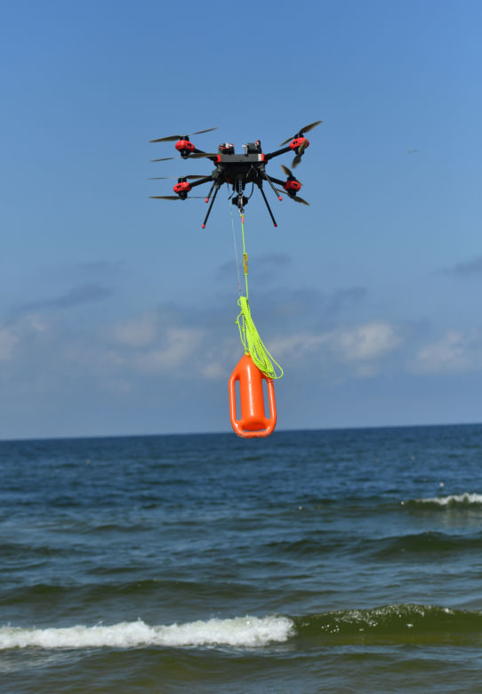 Dron ratowniczy