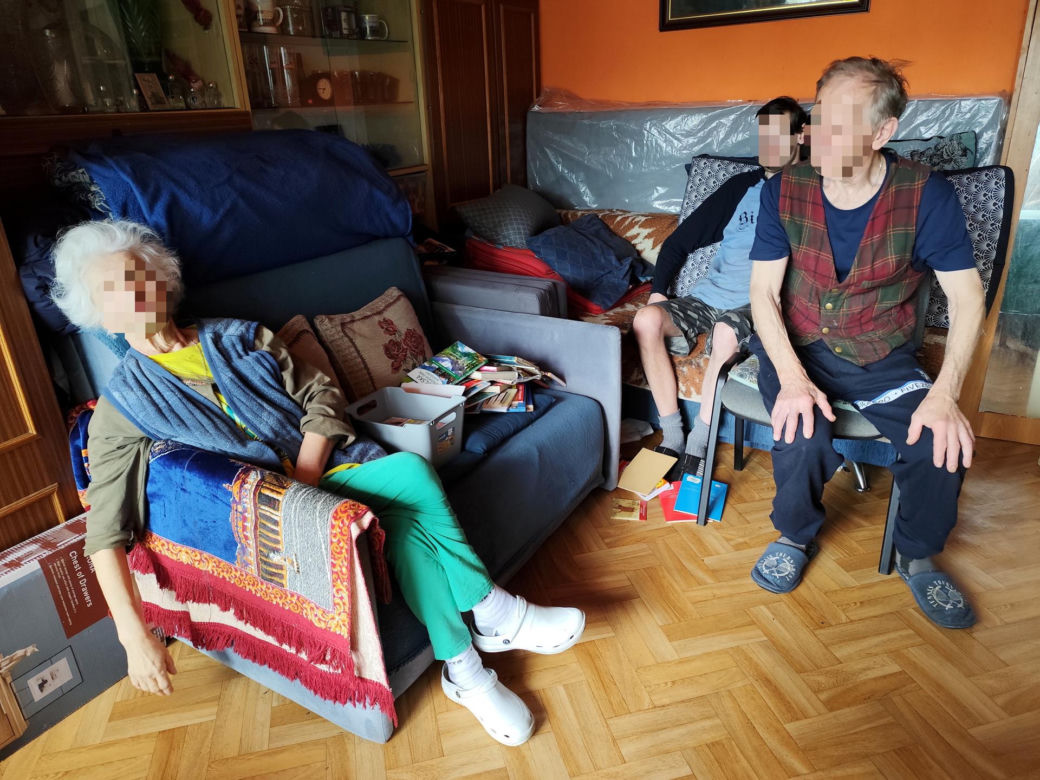 Krystyna K. Kazimierz K. rodzice Magdaleny, która przez trzy dekady nie opuszczała mieszkania