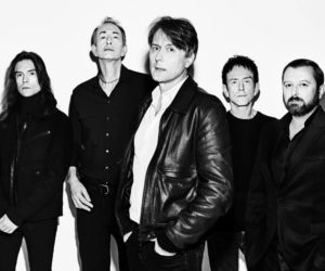 Muzycy Suede zagrają w Warszawie w 2026. Oto szczegóły koncertu 