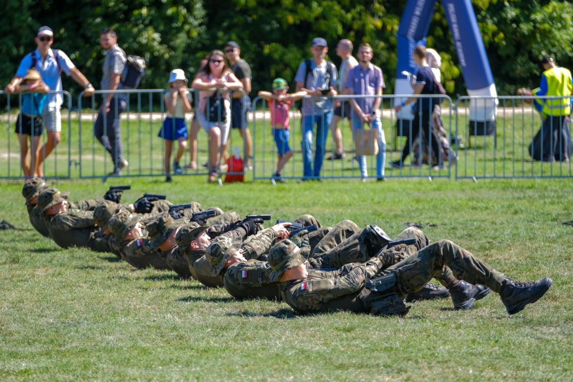 Piknik wojskowy w Warszawie