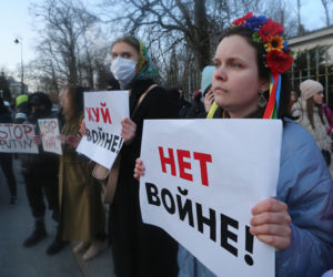 Kijów-Warszawa jedna sprawa. Kolejny protest pod ambasadą Rosji