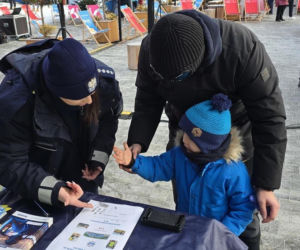 Policja na nartach pilnuje porządku w ośrodku PKL Jaworzyna Krynicka