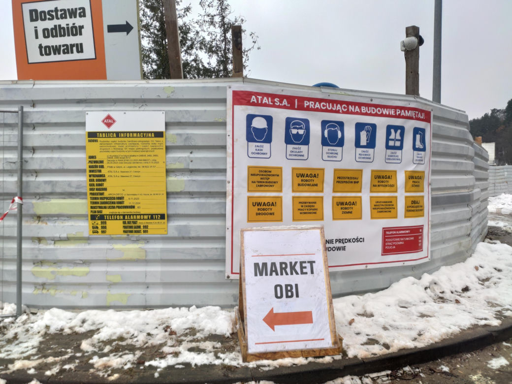 Rozbiórka supermarketu Tesco przy ulicy Kcyńskiej. Tu był HIT - pierwszy hipermarket w Trójmieście