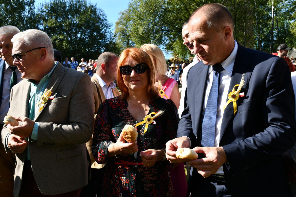 Tłumy na dożynkach w Olsztynku. Zobacz, jak wyglądało tegoroczne święto plonów