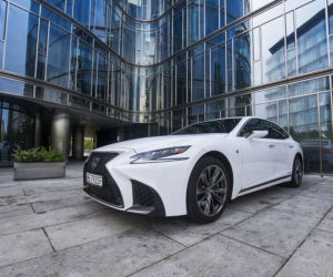 Lexus LS500h F-Sport