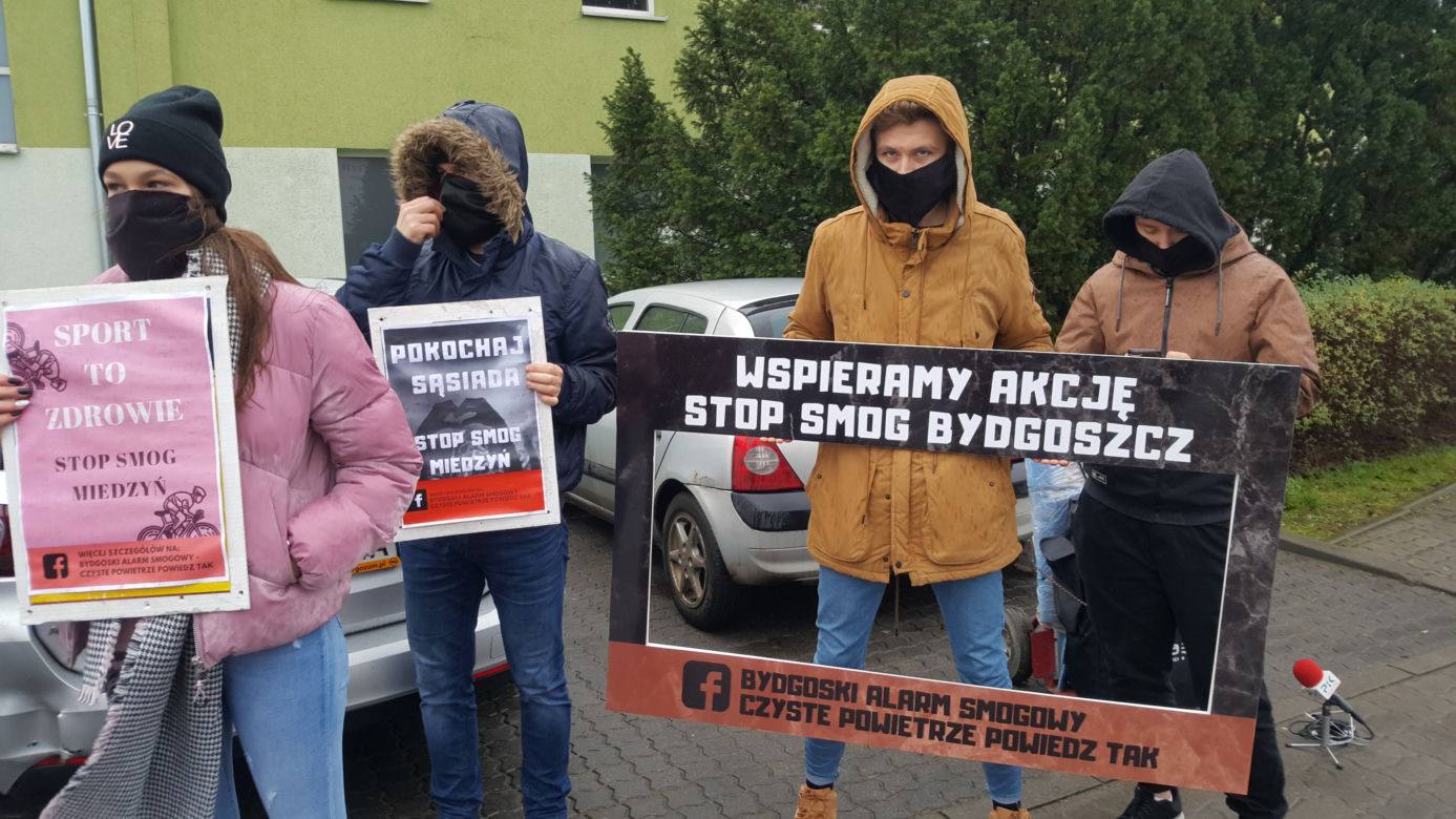 Akcja "Stop Smog" na bydgoskim Miedzyniu [ZDJĘCIA]