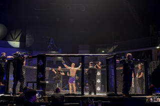 King's Arena2. Klatka i Lwy